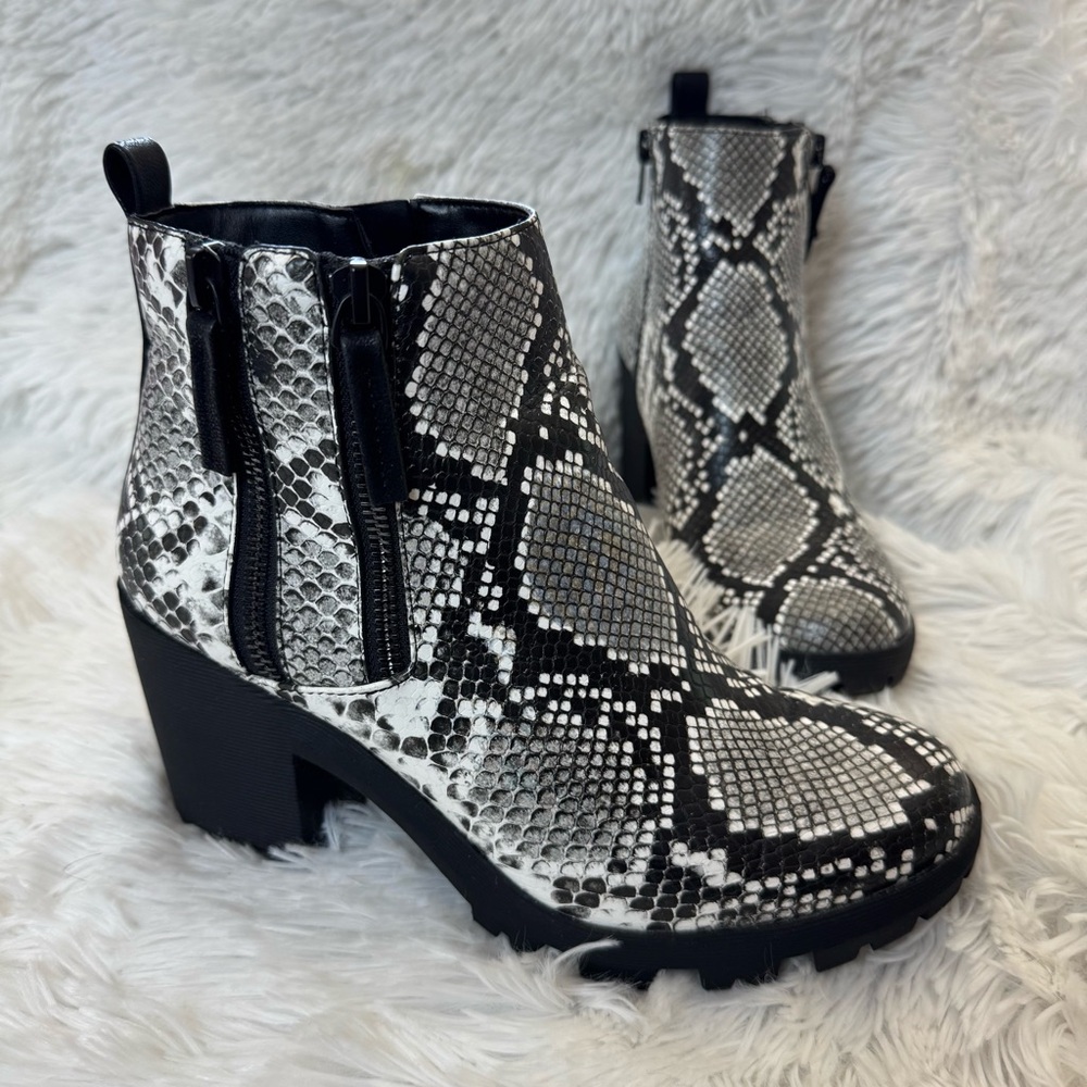 Mix No. 6 Cooya Black and White Snake Print Ankle Boots